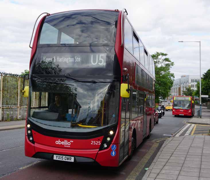 Abellio Alexander Dennis Enviro400HMMC 2525